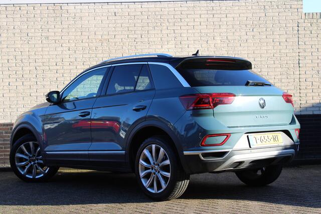 Volkswagen T-Roc 1.5 TSI Style | Adaptieve cruise | Camera | Elek. achterklep | Stoelverwarming