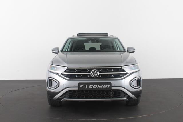 Volkswagen T-Roc 1.0 TSI Style > 116pk/Pano.schuifdak/Camera/Stoelverwarming/IQ.Led/Pyrite Silver