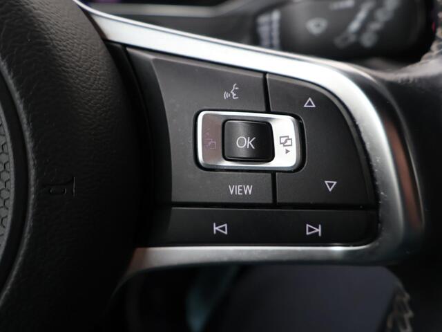 Volkswagen T-Roc 1.5 TSI Sport | 150 PK | LED verlichting | Adaptive cruise control | 19"LM velgen | R-Line |