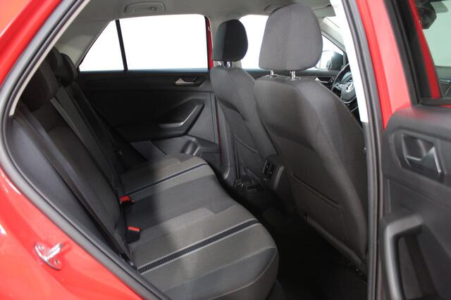 Volkswagen T-Roc 1.5 TSI Style | Navi | Carplay | Stoelverwarming