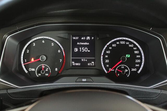 Volkswagen T-Roc 1.5 TSI Style | Navi | Carplay | Stoelverwarming