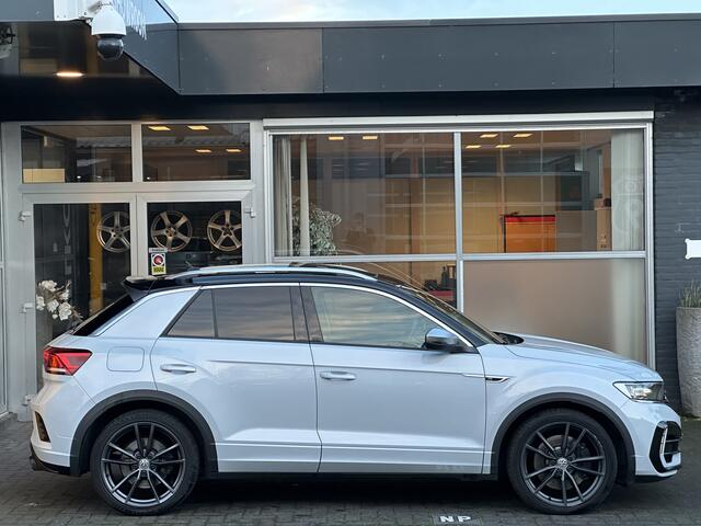 Volkswagen T-Roc 2.0 TSI 4Motion R CLIMA / PANO / VIRTUAL / AKRAPOVIC / KEYLESS