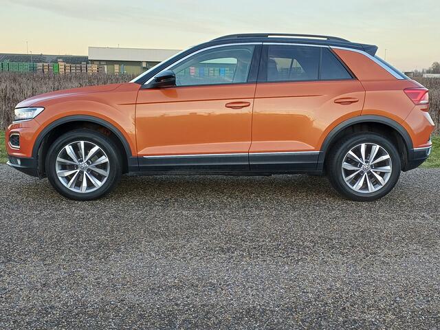 Volkswagen T-Roc 1.5 TSI Sport / Unieke samenstelling