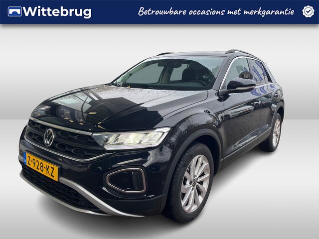 Volkswagen T-Roc 1.0 TSI Life Edition / Virtual cockpit / Full Led / 17 Inch / Keyless / Adaptive cruise / Getint glas