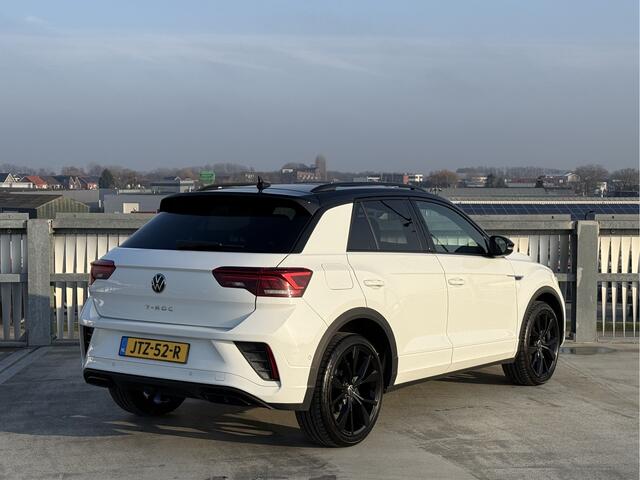 Volkswagen T-Roc 1.5 TSI R-Line | Black Style | Pano | IQ Light | Trekhaak
