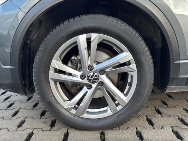 Volkswagen T-Roc 1.0 TSI R-LINE IQ-LIGHTS/NAVI/ACC/STOELVERW/CAMERA