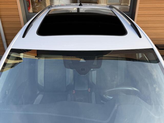 Volkswagen T-Roc 1.5 TSI Sport,R-line,Pano,Cam,Cruise,Carpl,Led