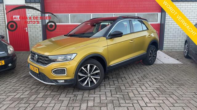 Volkswagen T-Roc 1.0 TSI Style FULL LED / CAMERA / STOELVERW / CARPLAY / DAB+ / NAVI / AIRCO / PDC / BLUETOOTH / ACC / NL-AUTO