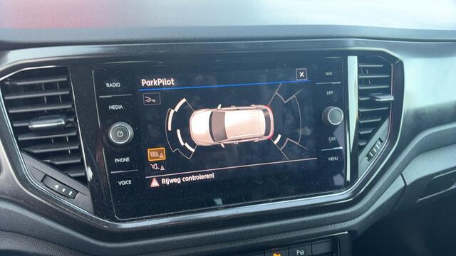 Volkswagen T-Roc 1.0 TSI Style FULL LED / CAMERA / STOELVERW / CARPLAY / DAB+ / NAVI / AIRCO / PDC / BLUETOOTH / ACC / NL-AUTO