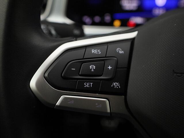 Volkswagen T-Roc 1.0TSI/116PK Goal · Navigatie · Apple/Android Car Play · Stoelverwarming · Garantie t/m 11-02-2025