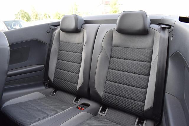 Volkswagen T-Roc Cabrio 1.5 TSI R-Line | Apple CarPlay | Stoelverw. | Half Leer | Climate