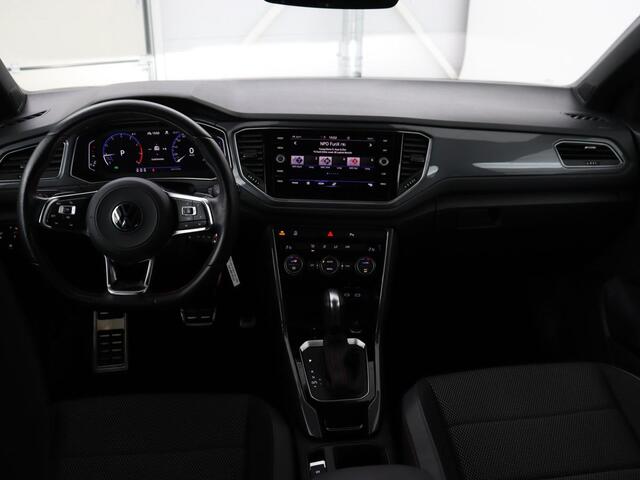 Volkswagen T-Roc 1.5 TSI Sport | Trekhaak | Camera | Carplay | Full LED | Adaptive cruise | Virtual Cockpit | Climate control | Navigatie | Bluetooth | Parkeerhulp
