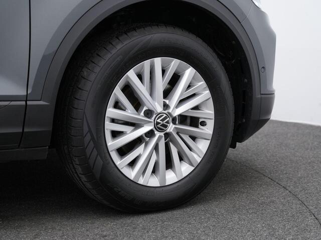 Volkswagen T-Roc 1.0 TSI 110 pk Life | Leder | Navigatie | Stoelverwarming | Parkeersensoren voor/achter | Carplay