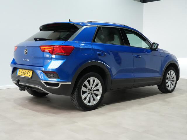 Volkswagen T-Roc 1.5 TSI 150pk DSG Style Panorama Trekhaak Navigatie Keyless Camera 211