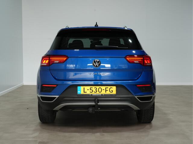Volkswagen T-Roc 1.5 TSI 150pk DSG Style Panorama Trekhaak Navigatie Keyless Camera 211