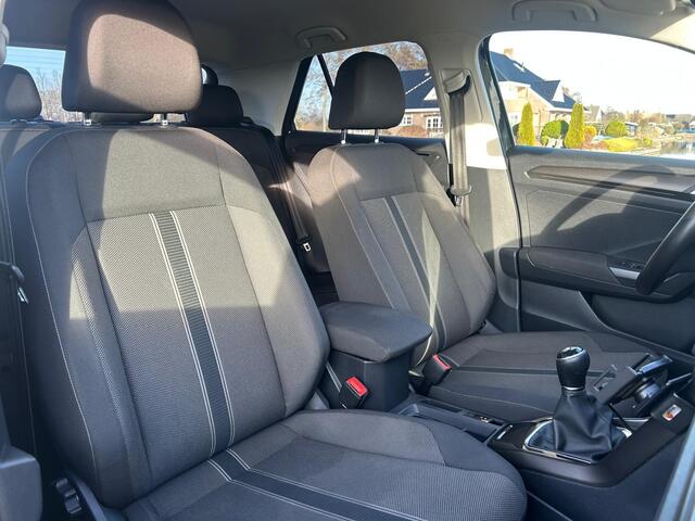 Volkswagen T-Roc 1.0 TSI Style Virtual Cockpit / Clima / Lichtmetalen velgen