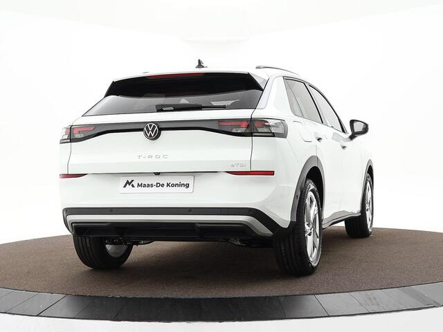 Volkswagen T-Roc Life First Edition 1.5 eTSI 116 PK 7 versn. DSG · Comfort Pakket · Achteruitrijcamera · Draadloze telefoonlader ·