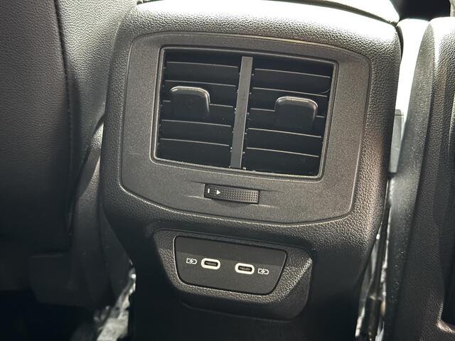 Volkswagen T-Roc 1.5 TSI R Sport Bins,Cam,Trekh,Carpl,Cruise,Led