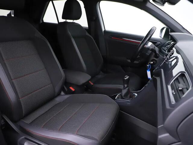 Volkswagen T-Roc 1.5 TSI Sport Xenon Navi Camera Virtuel cockpit T-haak Bj:2020