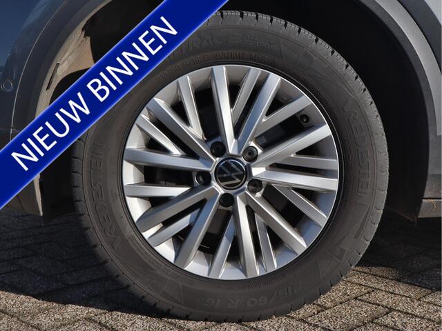 Volkswagen T-Roc 1.5 TSI Life Business Automaat DSG | Camera | Navigatie | Stoel/Stuurverwarming | ECC-airco |
