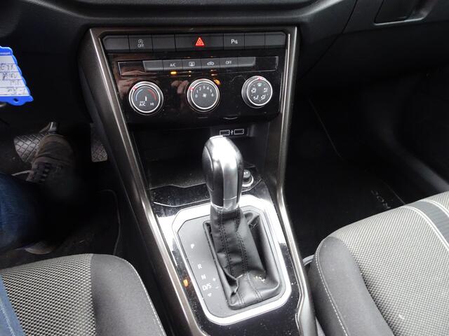 Volkswagen T-Roc 1.5 TSI Style Airco, navigatie, carplay, trekhaak, licht metalen velgen, parkeersensoren, automaat, enz. GEEN IMPORT