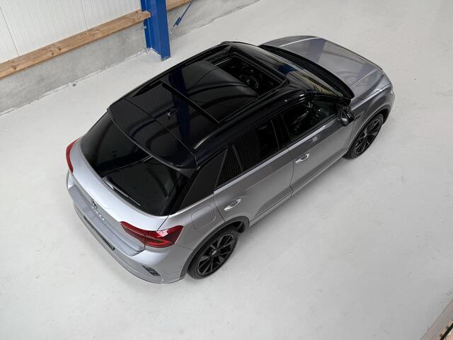 Volkswagen T-Roc 1.5 TSI R-Line Business+ Black Pack - PANORAMADAK - VIRTUAL COCKPIT - AUTOMAAT - IQ LIGHT - TREKHAAK