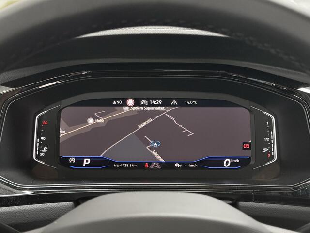 Volkswagen T-Roc 1.5 TSI R-Line Business+ Black Pack - PANORAMADAK - VIRTUAL COCKPIT - AUTOMAAT - IQ LIGHT - TREKHAAK