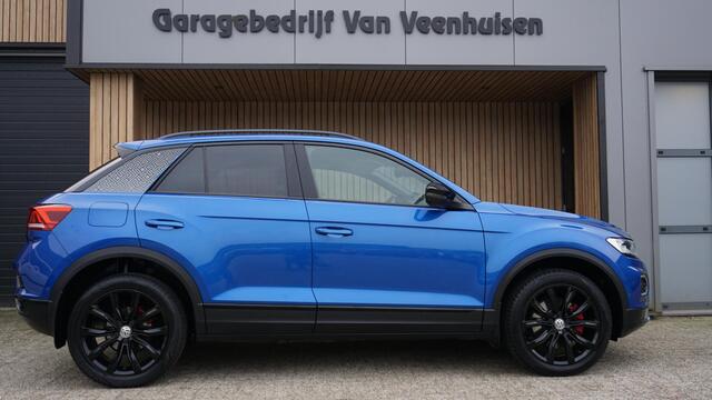 Volkswagen T-Roc 1.5 TSI 150pk DSG Sport & Black Style Virtual Cockpit 18inch LM Beats *Interieurvoorverwarming* Afn-Trekhaak LED 40046km!