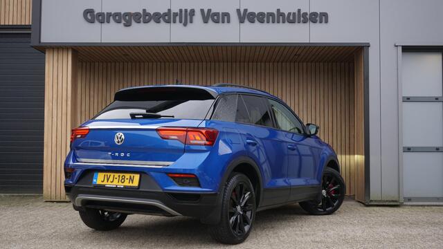 Volkswagen T-Roc 1.5 TSI 150pk DSG Sport & Black Style Virtual Cockpit 18inch LM Beats *Interieurvoorverwarming* Afn-Trekhaak LED 40046km!