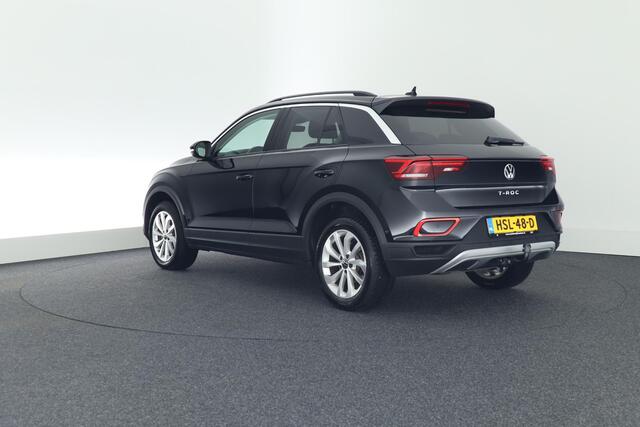 Volkswagen T-Roc 1.5 TSI 150pk DSG Life Edition Trekhaak Camera Navigatie ACC Carplay Keyless Led