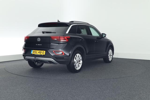 Volkswagen T-Roc 1.5 TSI 150pk DSG Life Edition Trekhaak Camera Navigatie ACC Carplay Keyless Led