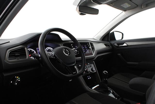 Volkswagen T-Roc 1.0 TSI Style > 110pk/Kleur Indium Grey/Parkeersensoren/navi/All season banden