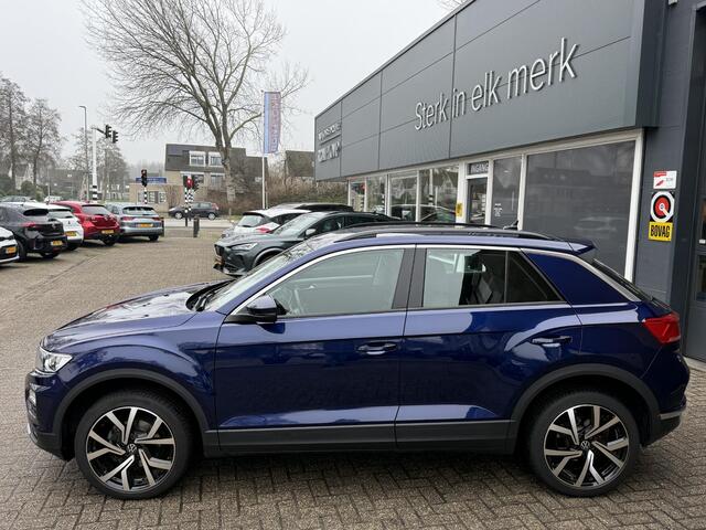 Volkswagen T-Roc 1.5 TSI Sport Business R Automaat / Airco clima/ Naviagtie/ Cruise adapt/ Appel carplay/ LED/ PDC/ Trekhaak/LMV