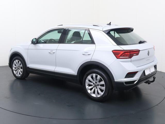 Volkswagen T-Roc 1.5 TSI Sport | 150 PK | Automaat | Trekhaak | Navigatiesysteem | Adaptive cruise control |