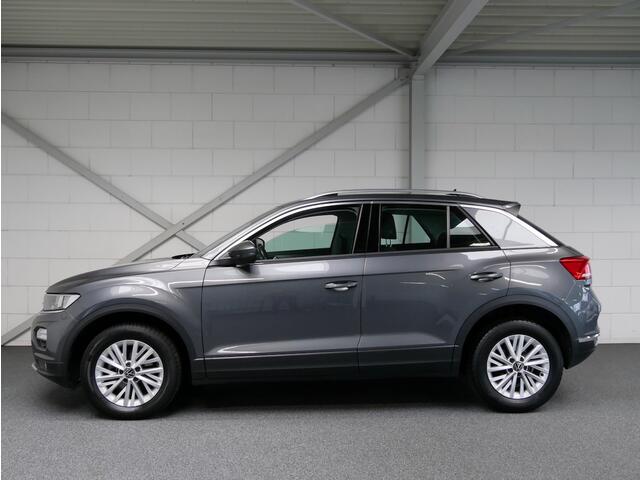 Volkswagen T-Roc 1.0 TSI Style Bus. Navi/CAM/SV/Carplay (all-incl. prijs)