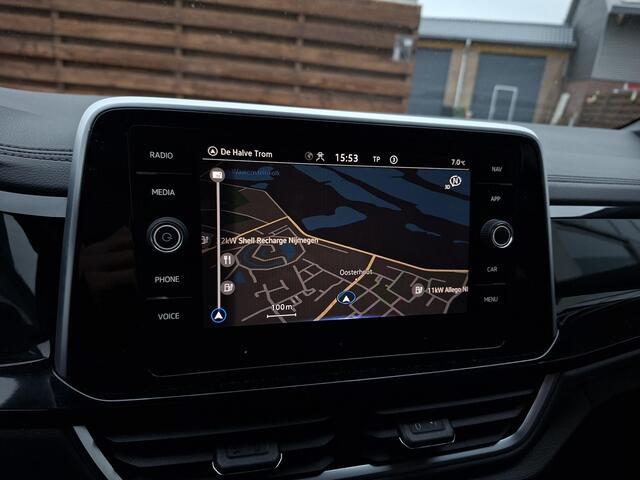 Volkswagen T-Roc 1.5 TSI R-Line, adapt. cruise, trekhaak