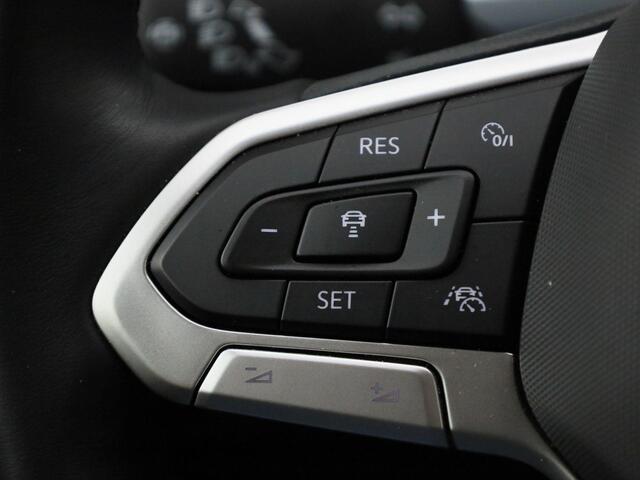 Volkswagen T-Roc 1.0TSI/116PK Goal · Navigatie · Parkeersensoren · Apple/Android Car Play · Garantie t/m 13-02-2027