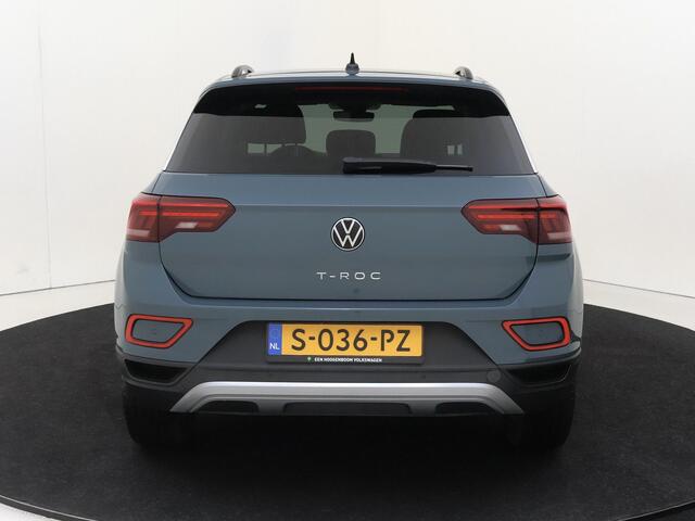 Volkswagen T-Roc 1.0 TSI Life Business | Parkeerassistent | Digital cockpit Pro | Dodehoek detectie | Adaptieve cruise control | Achteruitrijcamera | Stoelverwarming | Navigatie |