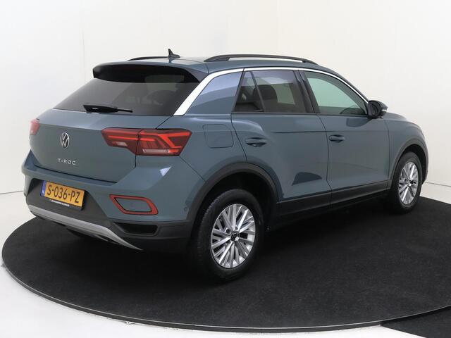 Volkswagen T-Roc 1.0 TSI Life Business | Parkeerassistent | Digital cockpit Pro | Dodehoek detectie | Adaptieve cruise control | Achteruitrijcamera | Stoelverwarming | Navigatie |