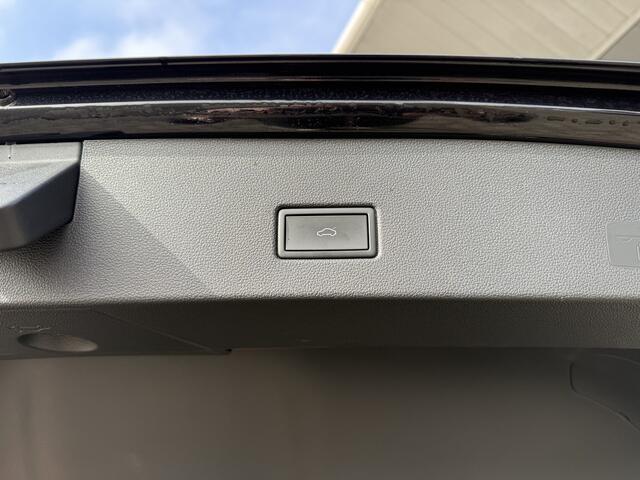 Volkswagen T-Roc 1.5 TSI Sport Panodak Navi El klep