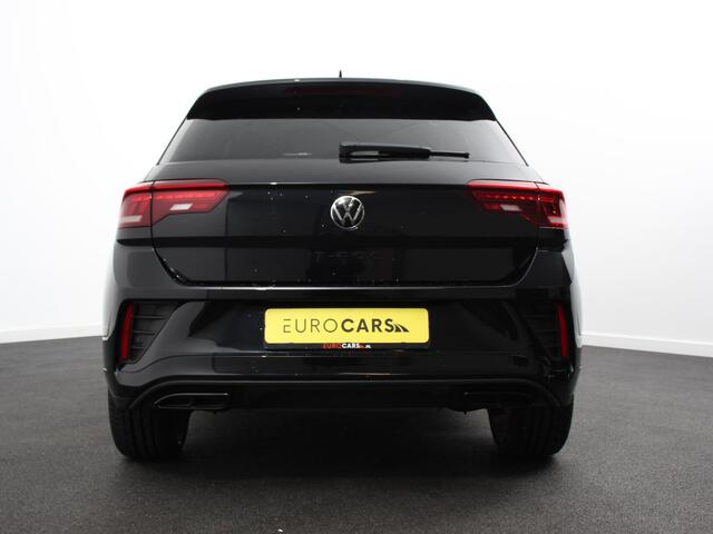 Volkswagen T-Roc 1.5 TSI R-Line+Blackpack | Panoramadak | Climate control | Adaptieve cruise control | Panoramadak | LED | Navigatie | Achteruitrijcamera | Parkeersensoren | Apple Carplay/ Android Auto | Radio