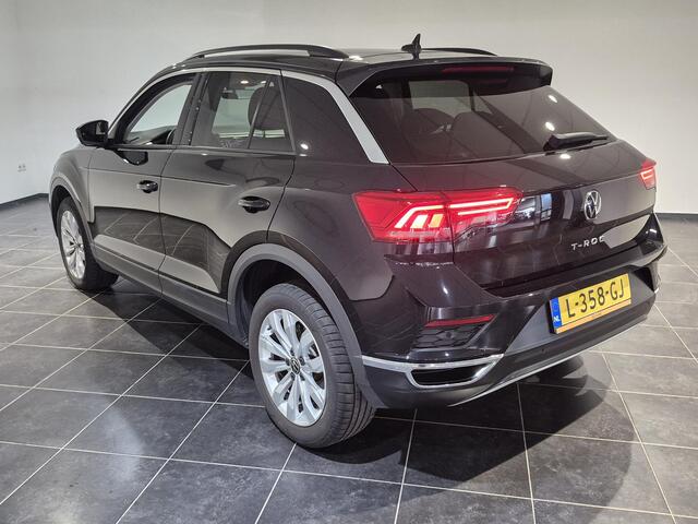 Volkswagen T-Roc 1.0 TSI Style | Navigatie | Climate Control | Parkeersensoren