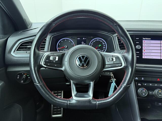 Volkswagen T-Roc 1.5 TSI Sport | 150 PK | Automaat | Trekhaak | Achteruitrijcamera | Adaptive cruise control | Voorstoelen verwarmd |