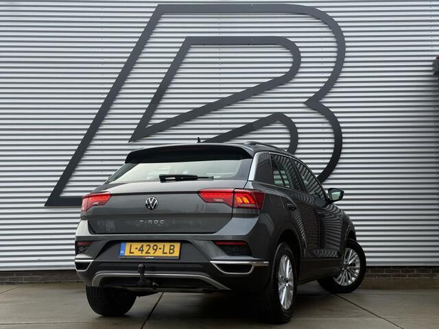 Volkswagen T-Roc 1.5 TSI Style 1e Eigenaar|Navi|Carplay|Trekhaak|PDC V+A|Cruise|N.A.P|150pk|APK tot 06-2027