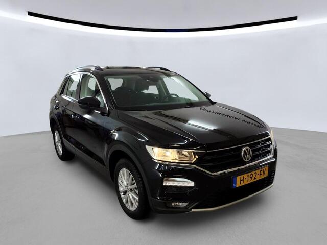 Volkswagen T-Roc 1.0 TSI 115pk Style / Navigatie / Adaptive Cruise Control / Parkeersensoren