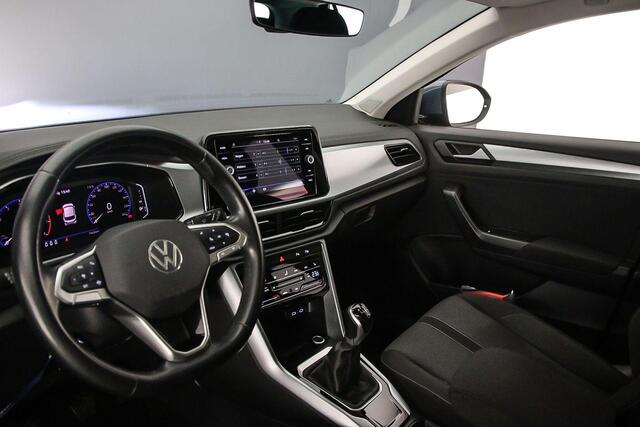 Volkswagen T-Roc Life Business 1.0 TSI 110pk Trekhaak, Adaptive cruise control, LED koplampen, Navigatie, Stoelverwarming, Parkeersensoren, App connect