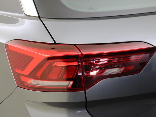 Volkswagen T-Roc 1.0 TSI Life | CarPlay | Adaptieve cruise control | Parkeerassistent | Elektrisch inklapbare buitenspiegels | Airco | Parkeersensoren | Bluetooth |