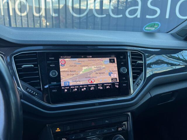 Volkswagen T-Roc 1.5 TSI 150pk DSG Sport Business R Panoramadak