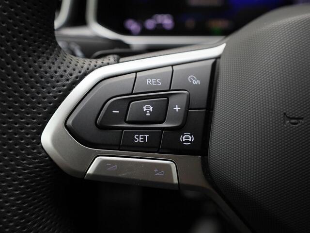 Volkswagen T-Roc 1.5TSI/150PK R-Line DSG · Camera · Navigatie · Apple/Android Car Play · Trekhaak · Garantie tot februari 2027