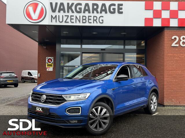 Volkswagen T-Roc 1.5 TSI Sport Business R-Line // NAVI // CAMERA // APPLE CARPLAY- ANDROID AUTO // ELEK. ACHTERKLEP // ADAPTIVE CRUISE //